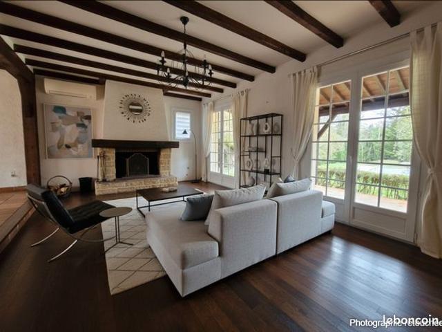 Maison 8 pièces 154 m²