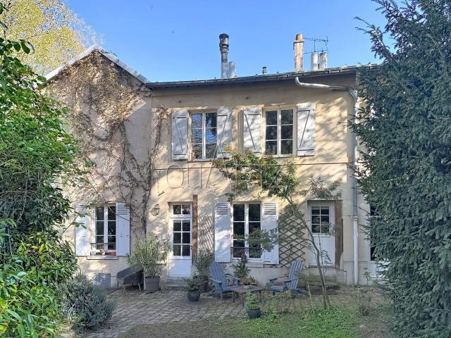 Maison 8 pièces 154 m²