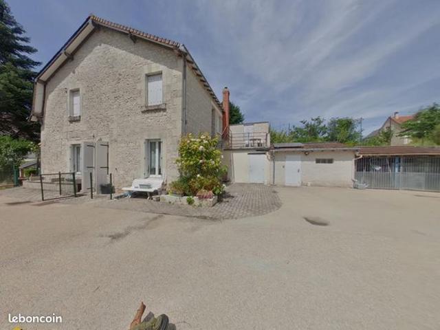 Maison 8 pièces 154 m²