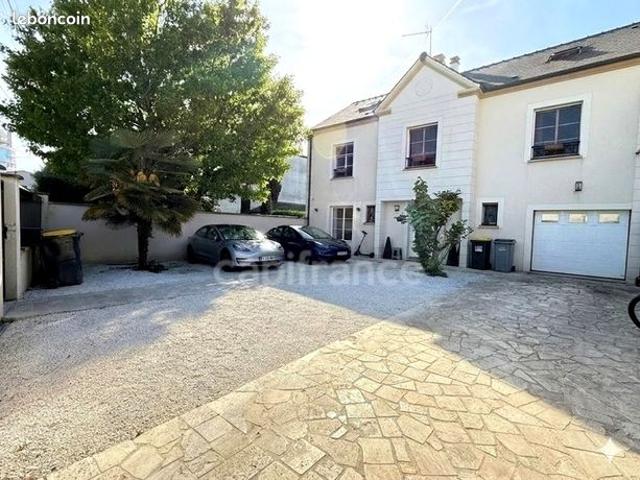 Maison 8 pièces 155 m²