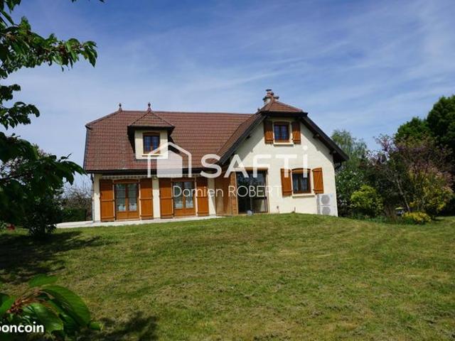 Maison 8 pièces 155 m²
