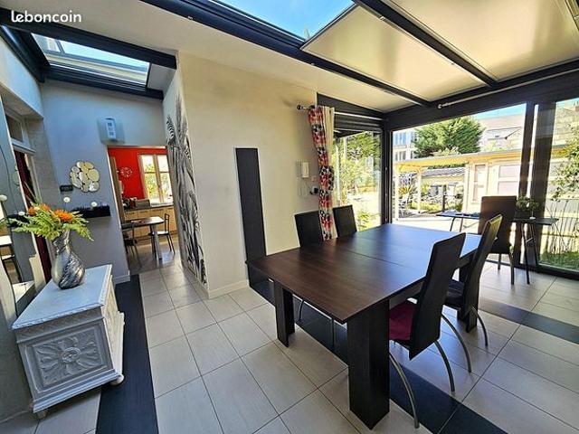 Maison 8 pièces 155 m²