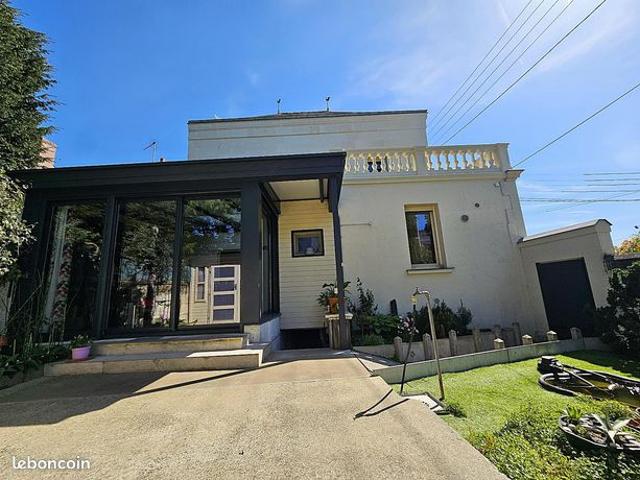 Maison 8 pièces 155 m²