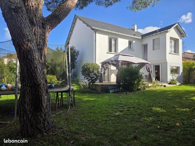 Maison 8 pièces 155 m²