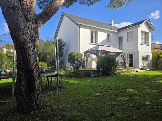 Maison 8 pièces 155 m²