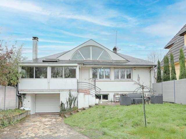 Maison 8 pièces 155m² La Varenne Saint Hilaire