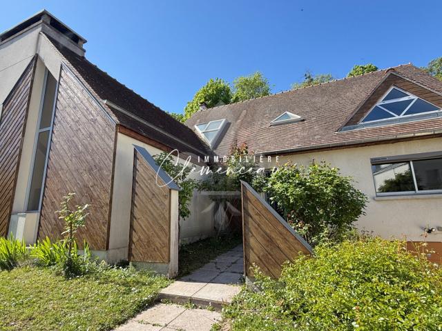 Maison 8 pièces 156 m²