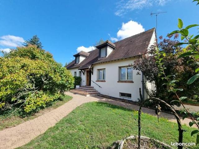 Maison 8 pièces 156 m²