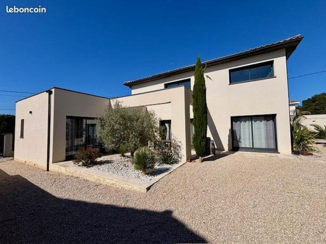 Maison 8 pièces 156 m²
