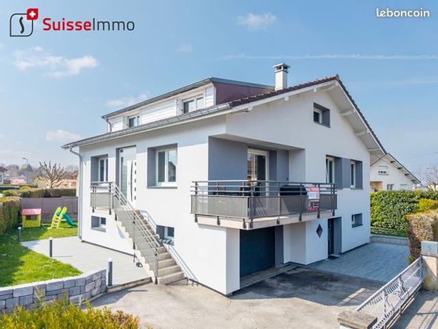 Maison 8 pièces 156 m²