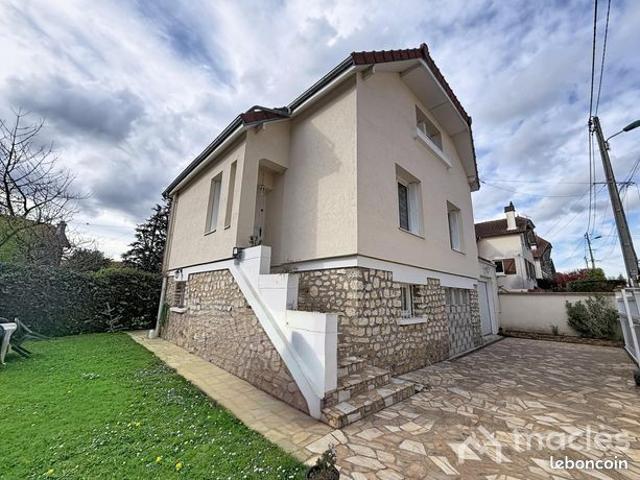 Maison 8 pièces 156 m²