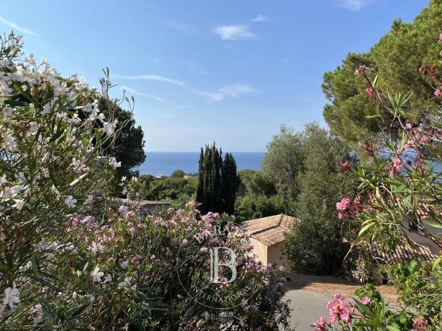 Maison 8 pièces 156 m²