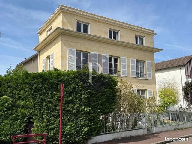 Maison 8 pièces 156 m²