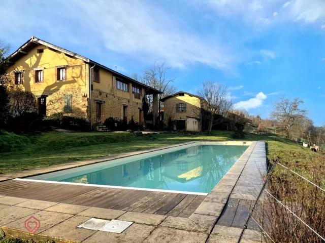 Maison 8 pièces 156 m²