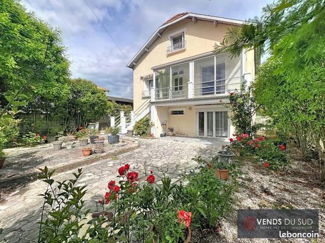 Maison 8 pièces 156 m²