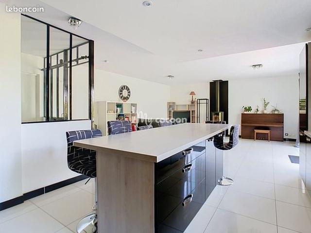Maison 8 pièces 156 m²