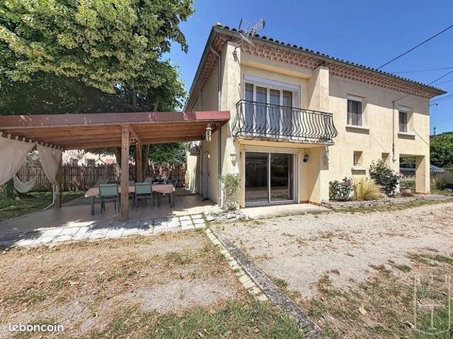 Maison 8 pièces 157 m²