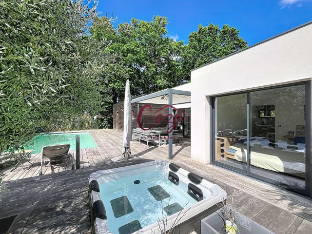 Maison 8 pièces 157 m²