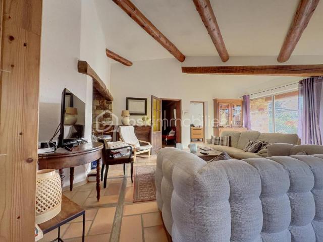 Maison 8 pièces 157 m²
