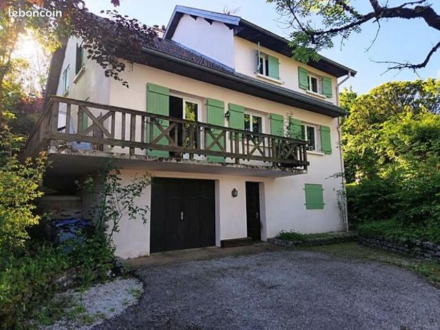 Maison 8 pièces 157 m²
