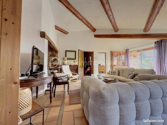 Maison 8 pièces 157 m²