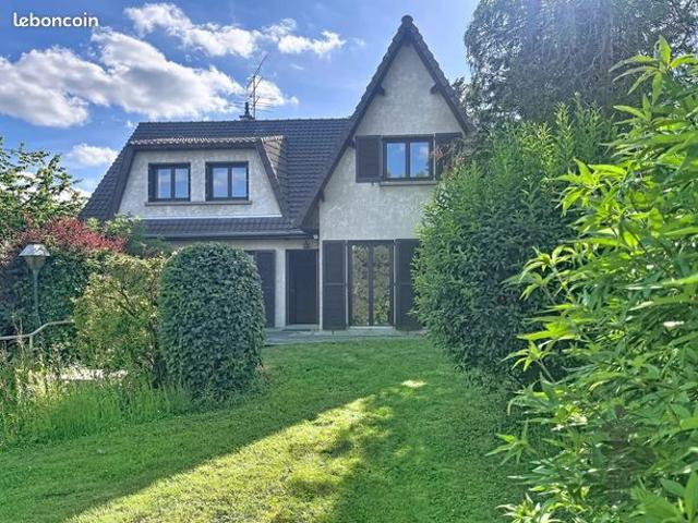 Maison 8 pièces 158 m²