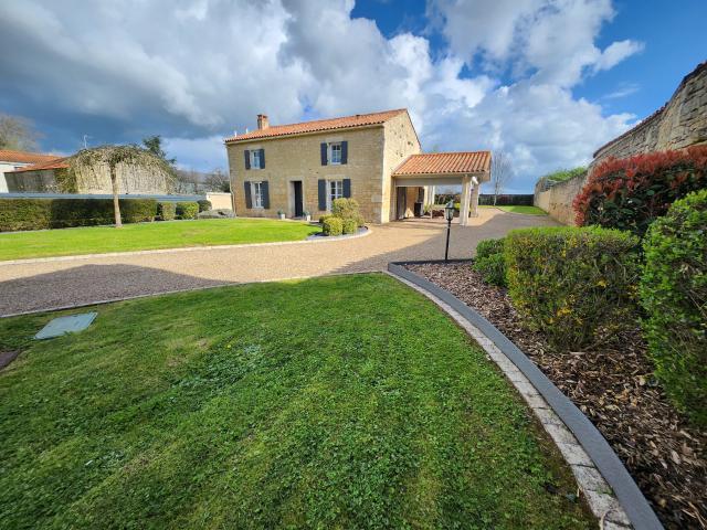Maison 8 pièces 158 m²