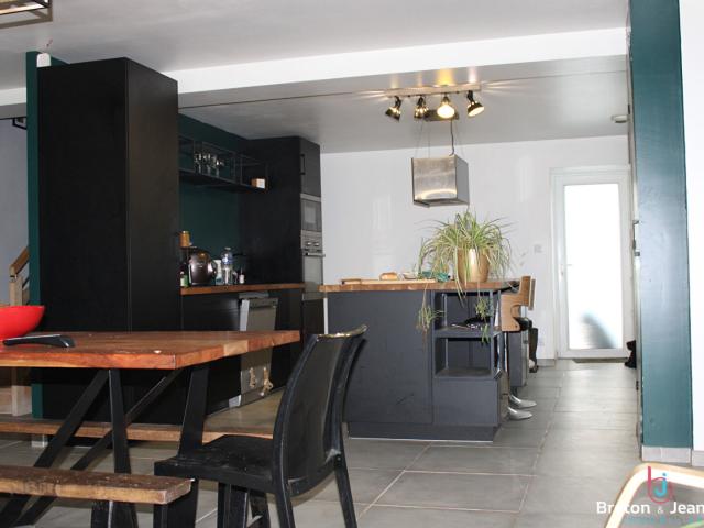 Maison 8 pièces 158 m²