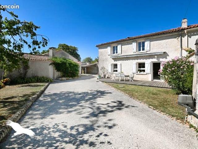 Maison 8 pièces 158 m²