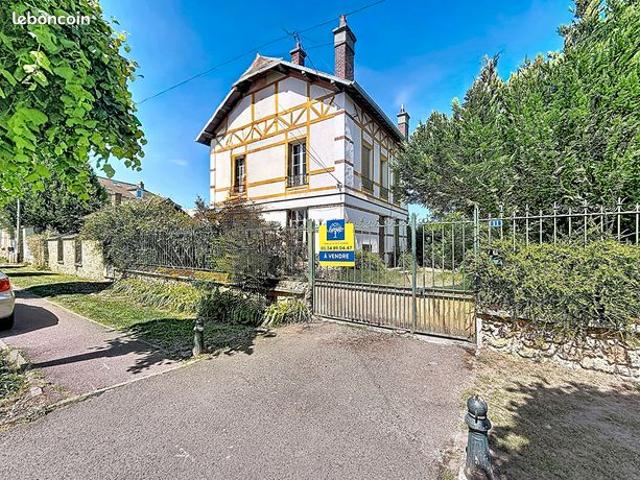 Maison 8 pièces 158 m²