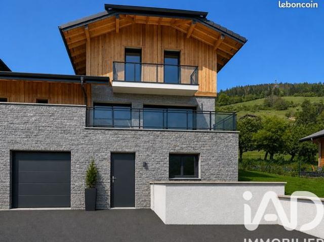 Maison 8 pièces 158 m²