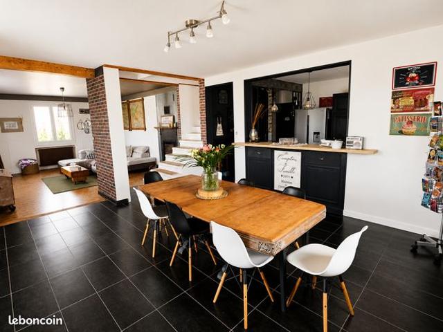 Maison 8 pièces 158 m²