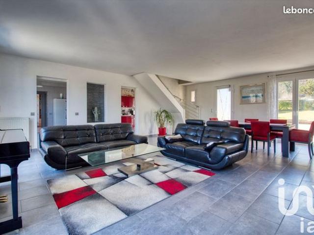Maison 8 pièces 158 m²