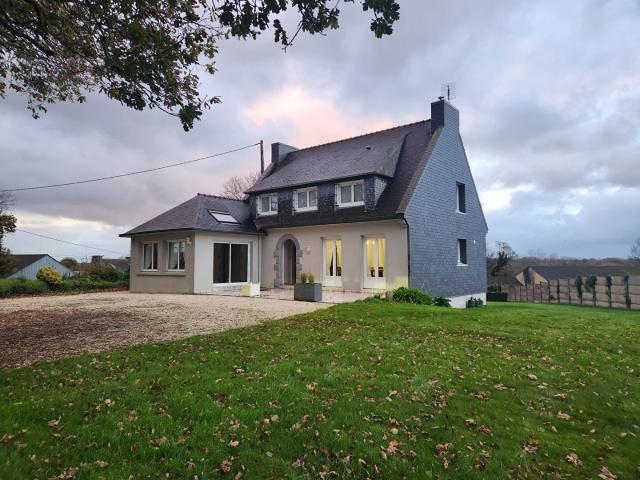 Maison 8 pièces, 158 m² à louer à Plouvien 29860
