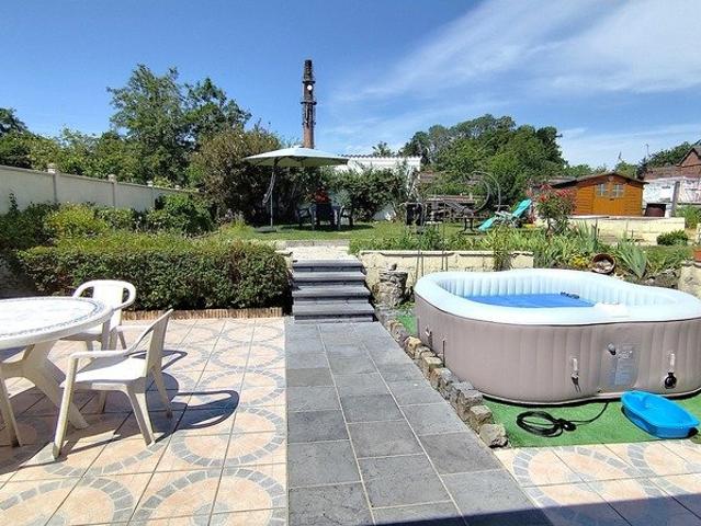 Maison 8 pièces 159 m²