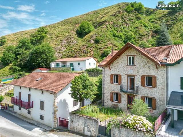 Maison 8 pièces 159 m²