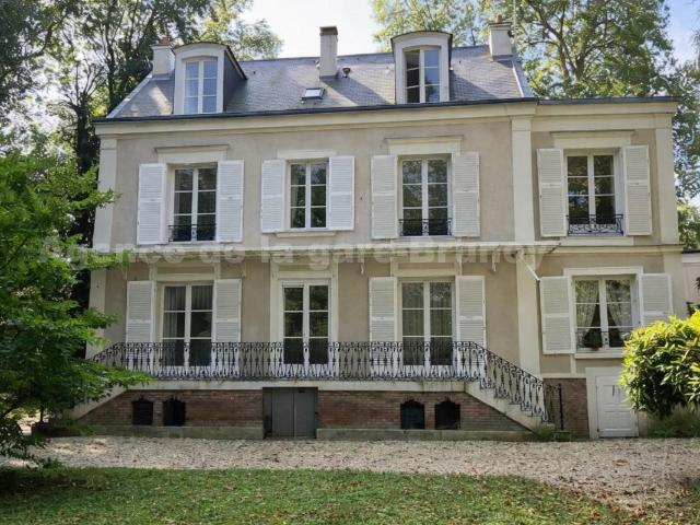 Maison 8 pièces 159 m²