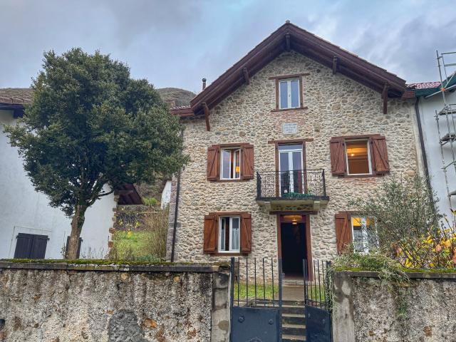 Maison 8 pièces 159 m²