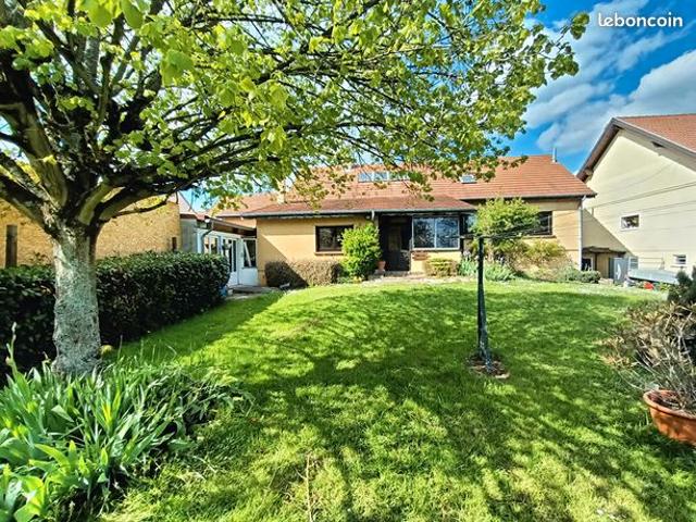 Maison 8 pièces 159 m²