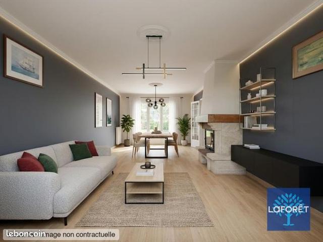 Maison 8 pièces 159 m²