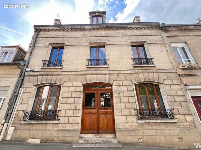 Maison 8 pièces 159 m²
