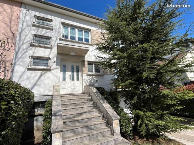 Maison 8 pièces 159 m²