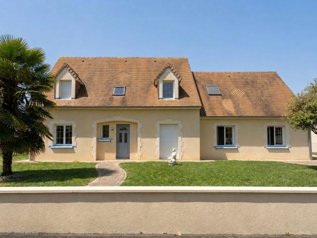 Maison 8 pièces 150 m2 avec double garage La Bazoge