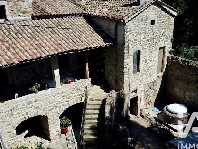Maison 8 pièces 150 m²