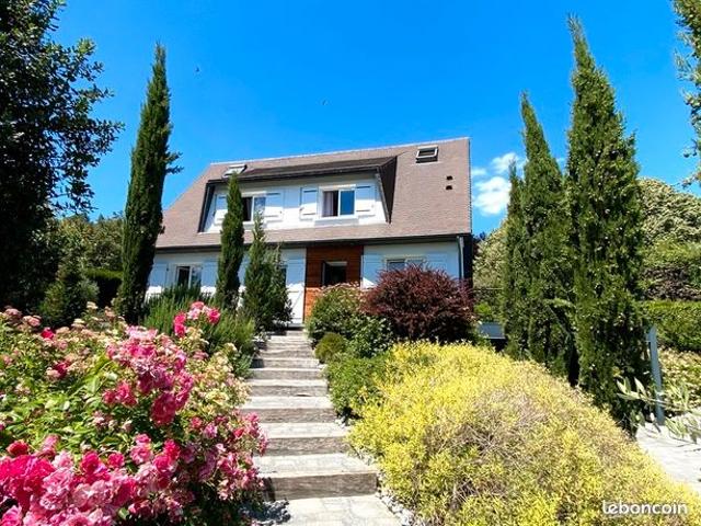 Maison 8 pièces 150 m²