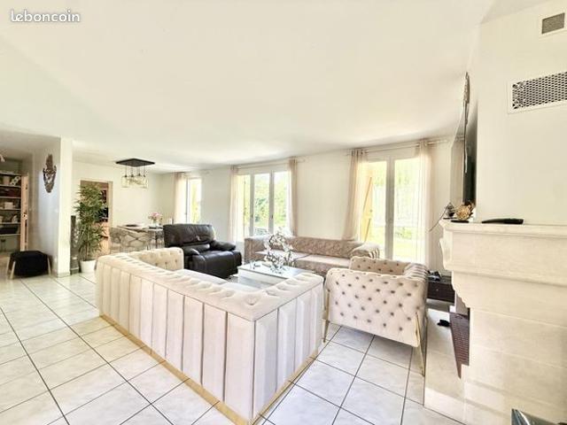 Maison 8 pièces 150 m²