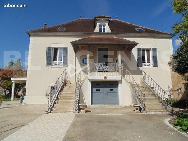 Maison 8 pièces 150 m²
