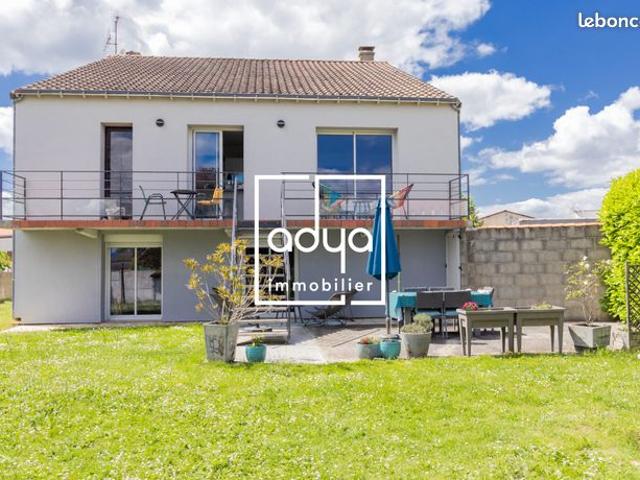 Maison 8 pièces 150 m²
