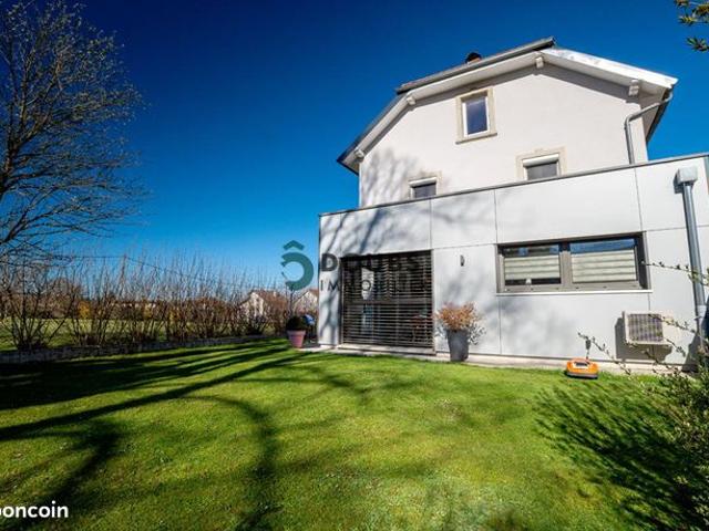 Maison 8 pièces 150 m²