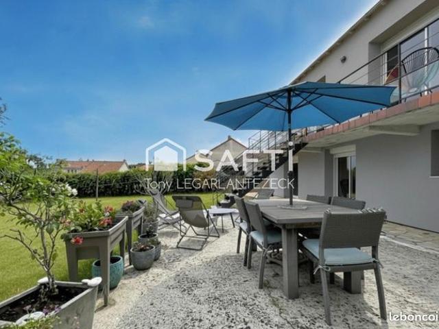 Maison 8 pièces 150 m²